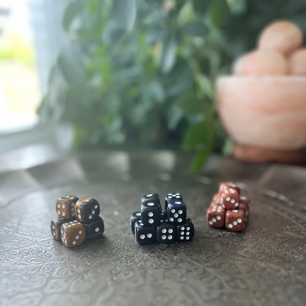 Stone dice - Picture 4 of 5